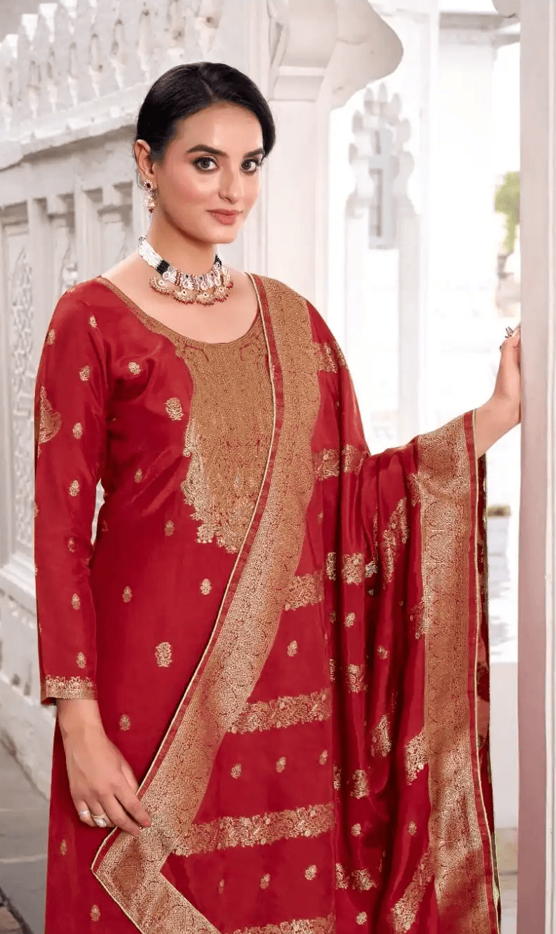 Red Dola Silk Jacquard Suit Set 05A